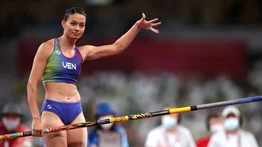 ¡Grande, Robeilys! Qué bien Peinado te quedó ese salto en San Salvador: Oro puro