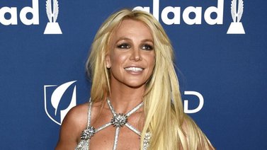 ¡Sépalo! Britney Spears recibe bofetada de un guardia (+Video)