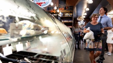 ¿Lo sabías? Este es el país que le reparte dinero a sus ciudadanos cuando «la cosa está fuerte»