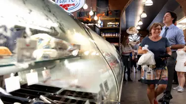 ¿Lo sabías? Este es el país que le reparte dinero a sus ciudadanos cuando «la cosa está fuerte» ¿Lo sabías? Este es el país que le reparte dinero a sus ciudadanos cuando «la cosa está fuerte»