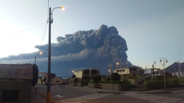 "Peligro inminente": Perú declara estado de emergencia por 60 días