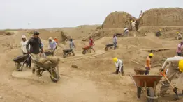 ¡Terrible! Construyen urbanización dentro de ciudad prehispánica