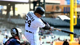 ¡A por más historia! Miguel Cabrera remolca otra carrera y se acerca a este miembro del Salón de la Fama