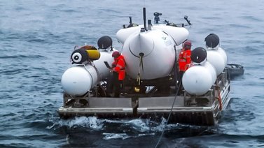¿Acuerdo por debajo de la mesa? Pareja retira demanda contra el dueño del submarino Titán