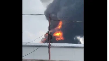 Reportan un incendio en depósito de petróleo en Vorónezh