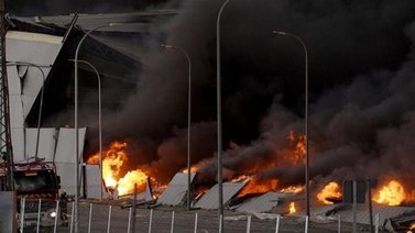 Incendio en planta petroquímica deja múltiples víctimas