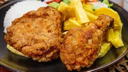 Prepara pollo a la broaster casero