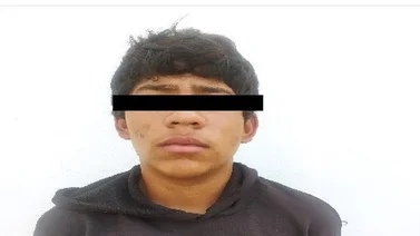 Usaba un facsímil de arma de fuego para cometer delitos en su comunidad