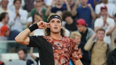 ¡Mal arranque! Tsitsipas cae con Gasquet en Stuttgart