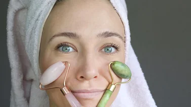 Conoce cómo actúan las piedras de tu roller facial