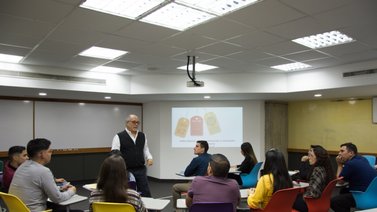 El IESA renueva materias de la Maestría en Mercadeo