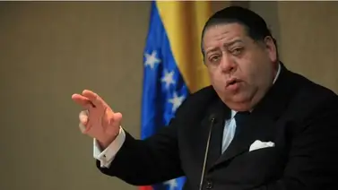 Dip. Hermann Escarrá señala a los candidatos que a su juicio deberían estar inhabilitados políticamente Dip. Hermann Escarrá señala a los candidatos que a su juicio deberían estar inhabilitados políticamente