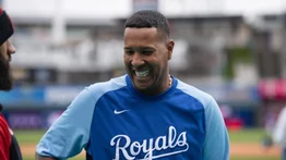 ¡Orgullo de la Bocaina! Salvador Pérez conecta otro jonrón en caída de los Reales