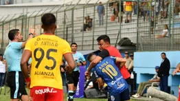 ¡Papelón! César Farías se puso violento: Golpeó a dos jugadores y lo expulsaron (+Detalles)
