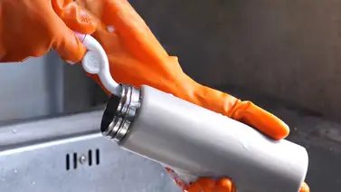 Cómo sacar el sarro de los termos Cómo sacar el sarro de los termos