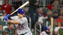 ¡Puro poder! Francisco Álvarez conecta dos jonrones en caída de los Mets