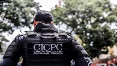 ¡Espeluznante! Halló el cadáver de su novio en un baño