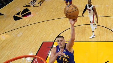 ¡Contundente! Denver Nuggets pica adelante en final de la NBA