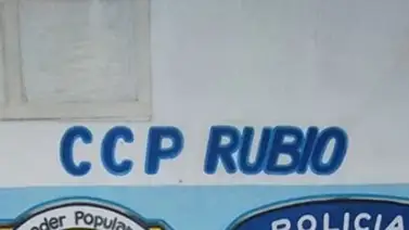 Mujer golpeaba salvajementea su hija de siete años con un cable Mujer golpeaba salvajementea su hija de siete años con un cable
