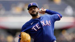 ¡Gran salida! Martín Pérez destaca ante los Cardenales pero se va sin decisión