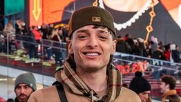 Sus padres le prohibieron escuchar a su artista favorito y tomó una terrible decisión
