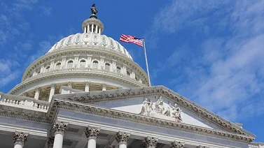 Congreso de EEUU reacciona ante posible crisis financiera