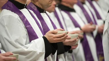 Sacerdotes acusados de encubrir a pederastas declaran ante Ministerio Público