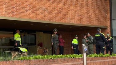 Evacuan edificio de rama judicial tras amenaza de bomba