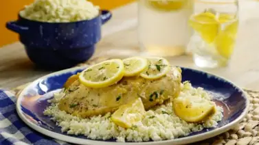 Pollo al limón con arroz ¡Buen provecho! Pollo al limón con arroz ¡Buen provecho!