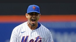 Carlos Carrasco obtiene la primera victoria de la temporada: Esta fue su actuación