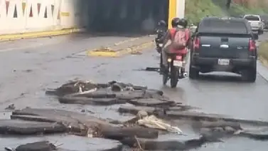 Reportan levantamiento de asfalto en importante arteria vial del país Reportan levantamiento de asfalto en importante arteria vial del país