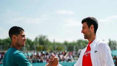 Carlos Alcaraz y Novak Djokovic se enfrentarían en esta ronda de Roland Garros