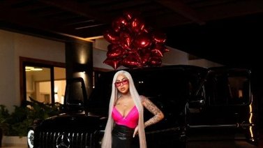 ¡Rolo de nave! Este es el regalo de Yailin "la más viral" por su cumpleaños