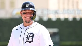 ¡Leyenda! Miguel Cabrera iguala una marca especial ante Kansas City