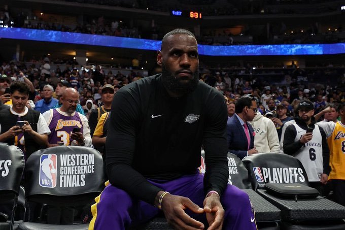 LeBron James deja dudas sobre su futuro en la NBA