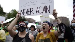 Promulgan ley antiaborto y contra la atención a los menores trans en este estado de EEUU