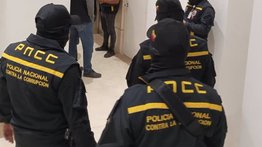 Policía Anticorrupción le cayó a varios negocios durante el fin de semana (+Detalles)