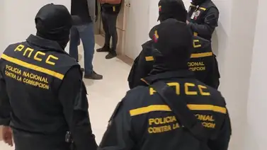 Policía Anticorrupción le cayó a varios negocios durante el fin de semana (+Detalles) Policía Anticorrupción le cayó a varios negocios durante el fin de semana (+Detalles)