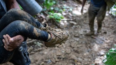 Rescatan a un niño de cinco años abandonado en la selva del Darién