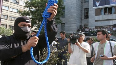 Condenan la ejecución de tres jóvenes de este país persa