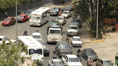 NO MÁS CHOQUES: Exigen reductor de velocidad en La Paz