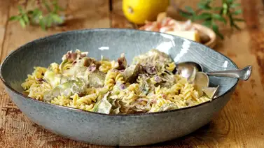 ¡Delicioso! Pasta con vegetales y requesón ¡Delicioso! Pasta con vegetales y requesón