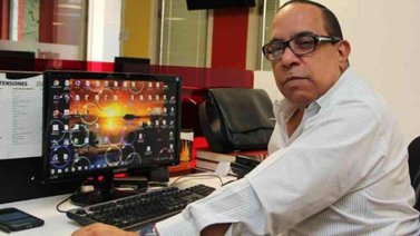 Periodista William Guzmán se alza con El Premio Emperador 2023