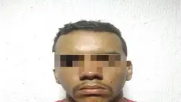 ¡Terrible! Consiguió mensajes de otro hombre en el teléfono de su pareja y la agredió salvajemente