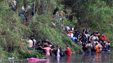 EEUU expulsa a los primeros 100 venezolanos bajo el Título 8
