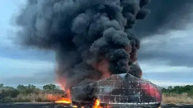 Controlan incendio en tanque de almacenamiento de crudo en el Zulia Controlan incendio en tanque de almacenamiento de crudo en el Zulia