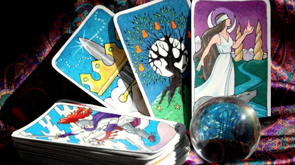 Curiosidades sobre las cartas del tarot Curiosidades sobre las cartas del tarot
