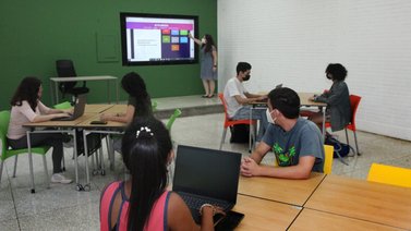 Por la Educación de Calidad… Competencias Digitales de los docentes venezolanos
