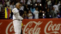 ¡Cuando un amigo se va! Así despidieron los Leones del Caracas a Jesús "Chivita" Lezama