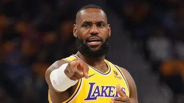 Esta fue la reacción de LeBron James tras perder ante los Warriors